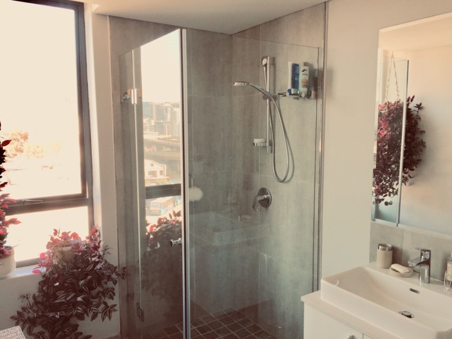 To Let 2 Bedroom Property for Rent in Green Point Western Cape